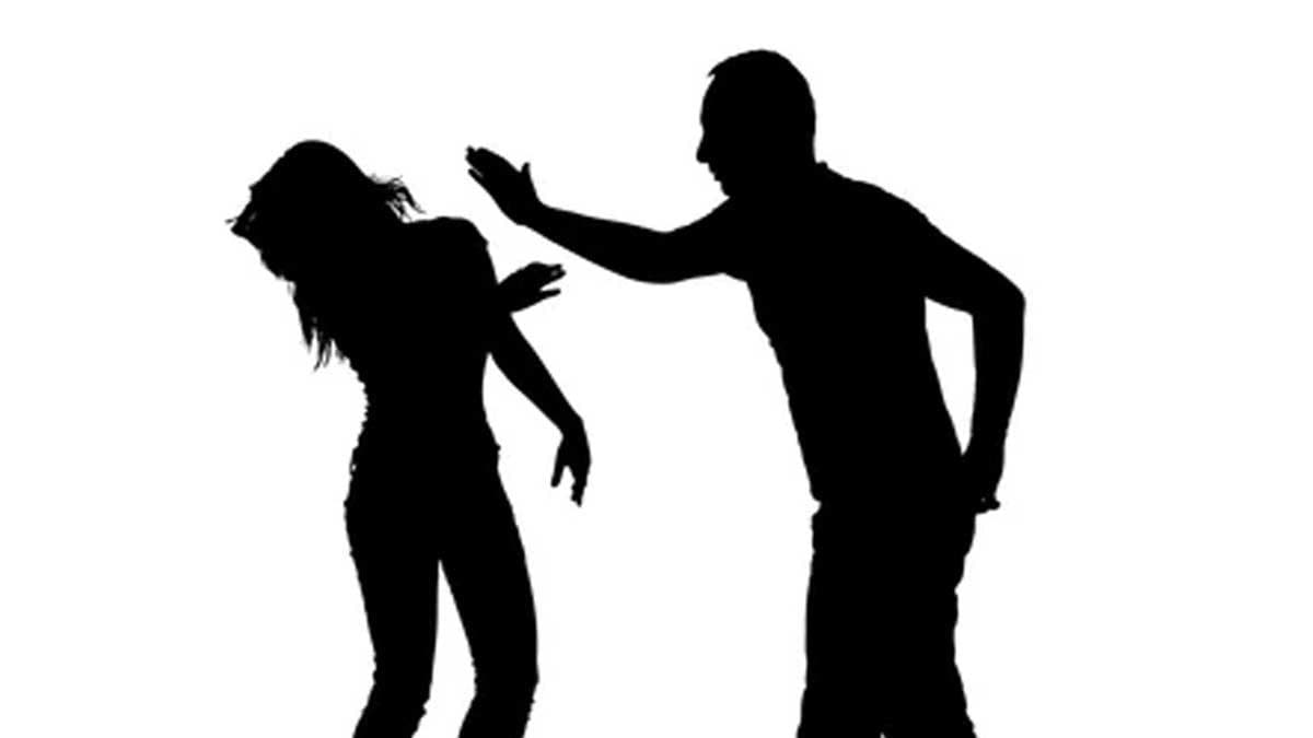 Slap My Sons Girlfriend And Win Cash Price Buisness Offer Shocks Netizens 