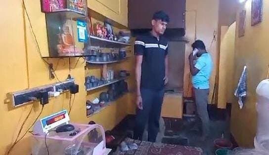 আয়কর হানার নাম করে শ্রীরামপুরে সোনা গলানোর দোকানে লুটপাট চালাল ৪ দুষ্কৃতী