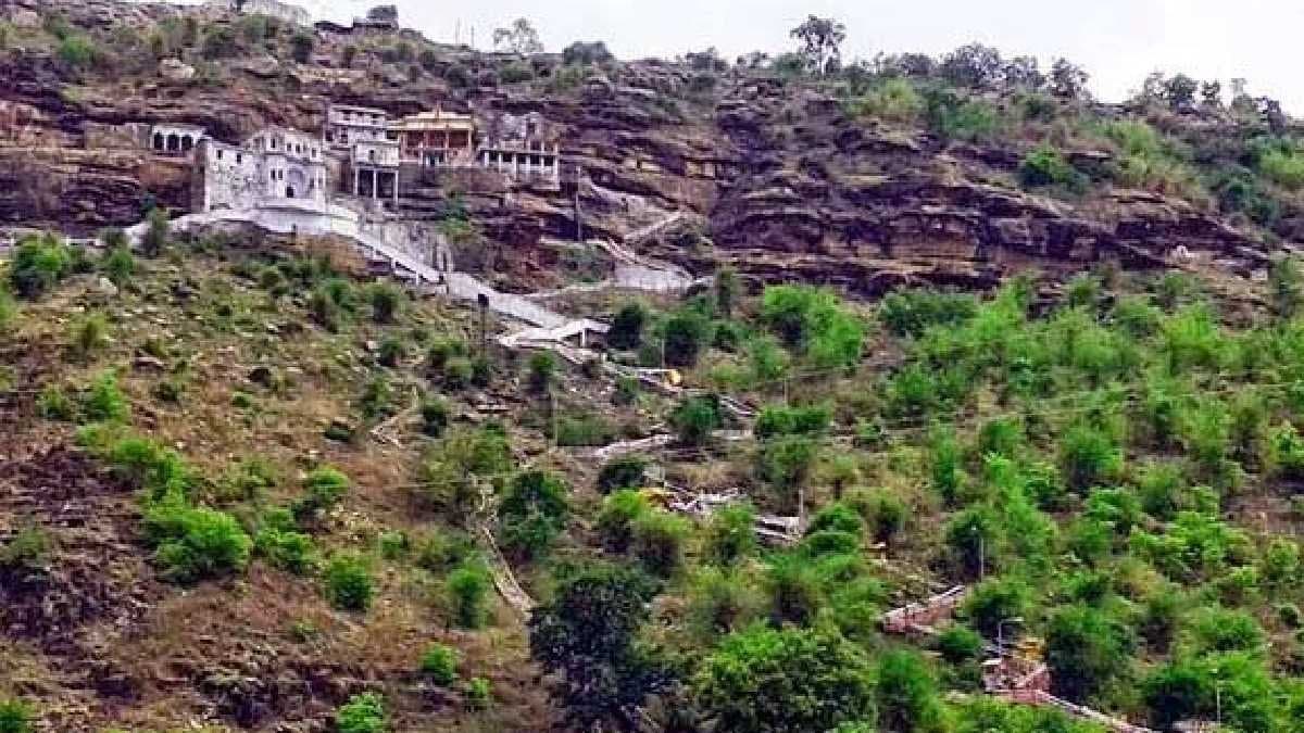 Only District In India Which Is Divided Between Two States gnr