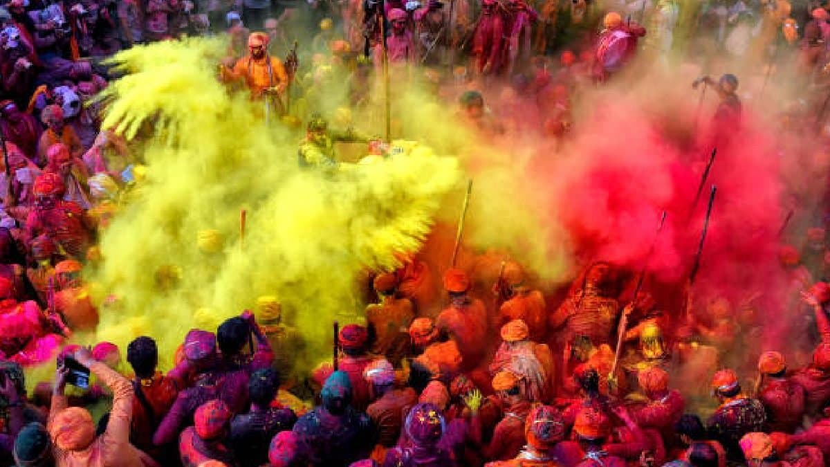 Manager Said You will not be allowed to enter premises if you are colored yourself