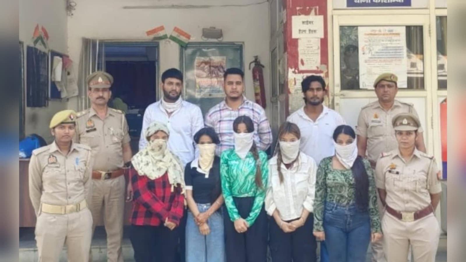 Rs 16400 bill for a cold drinks in delhi_gnr 