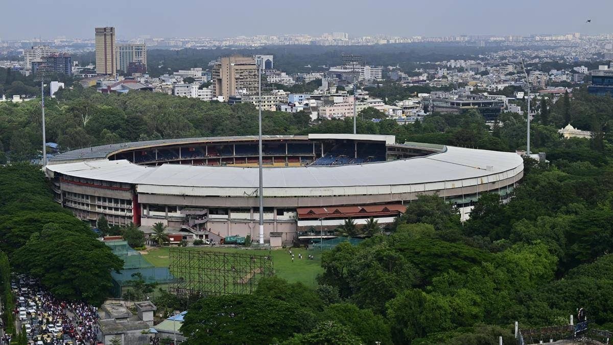 Power supply cut off at Chinnaswamy Stadium over fire safety violations