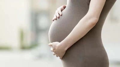 Got Pregnant As A Teen Then Put Up Boy For Adoption Years Later Mother Reunion With Son