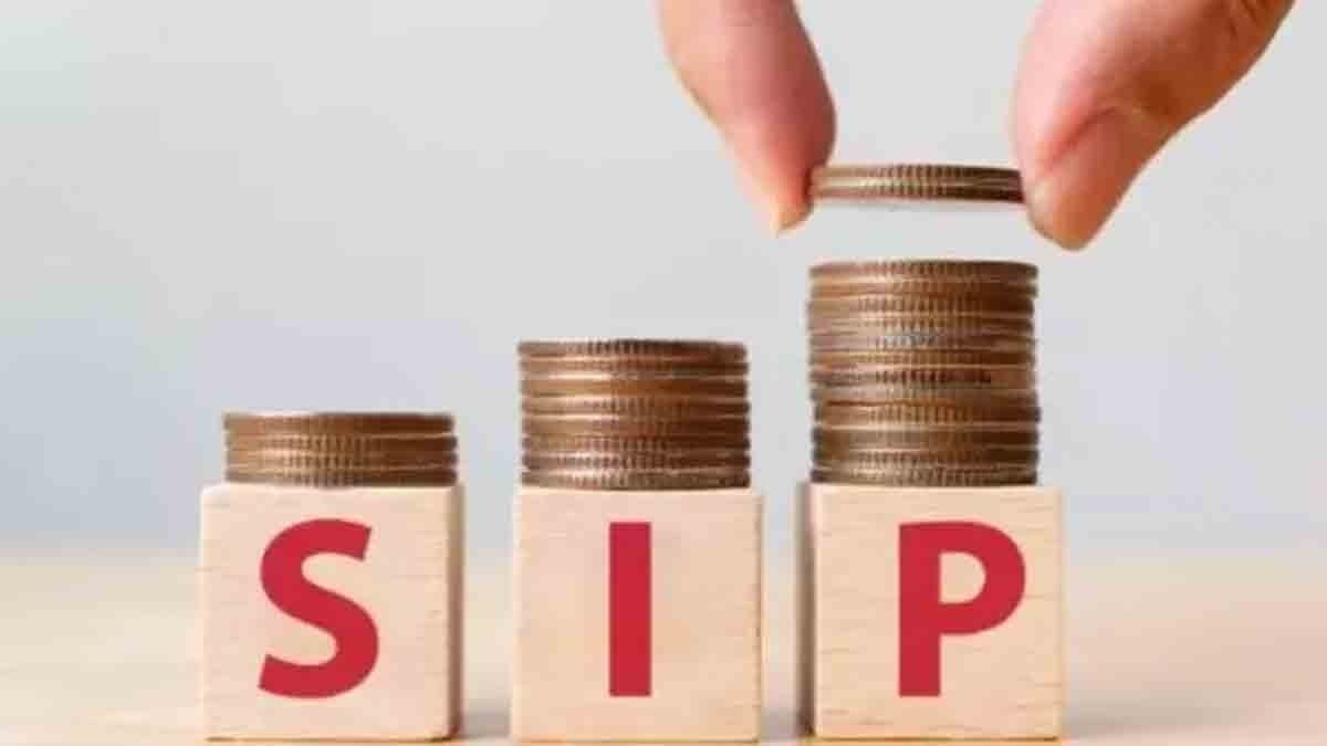 SIP Calculator: Power of 9000 SIP can generate 60000000 corpus