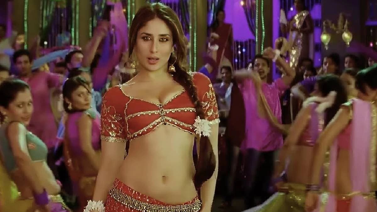 Crowd frenzy at jewellery store launch fan collapses during Kareena Kapoor s visit