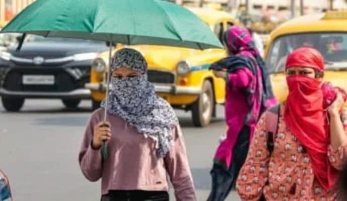 Weather Update: একধাক্কায় ৫ ডিগ্রি চড়ল পারদ, সপ্তম দফা ভোটে ফের বাংলায় ঝড়বৃষ্টির পূর্বাভাস 