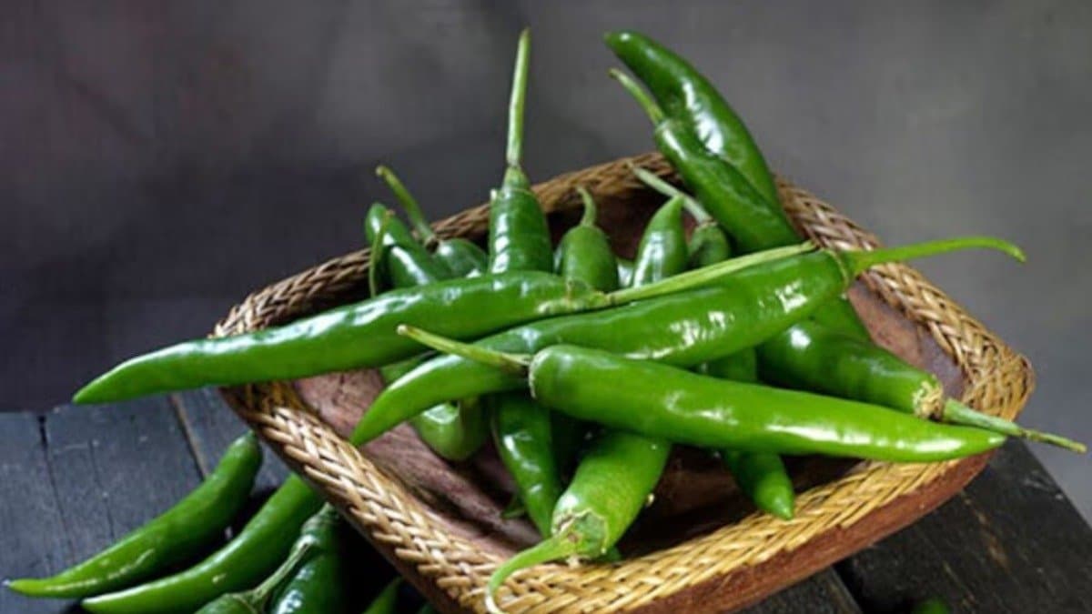 what happens if you have green Chillies with meals every day