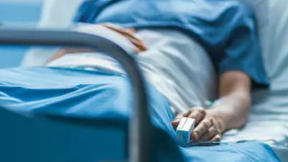 Surgeon Arrested For Letting 12-Year-Old Daughter Drill Into Patient's Brain 