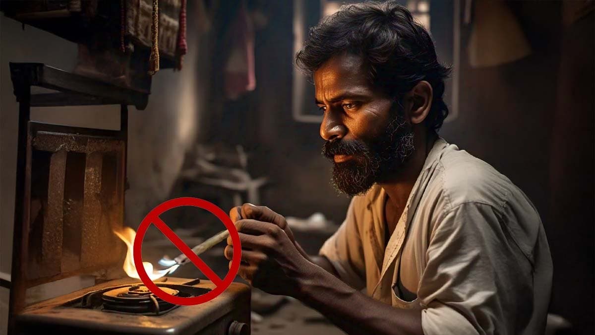 Man was trying to light beedi from gas stove dies in fire gnr 