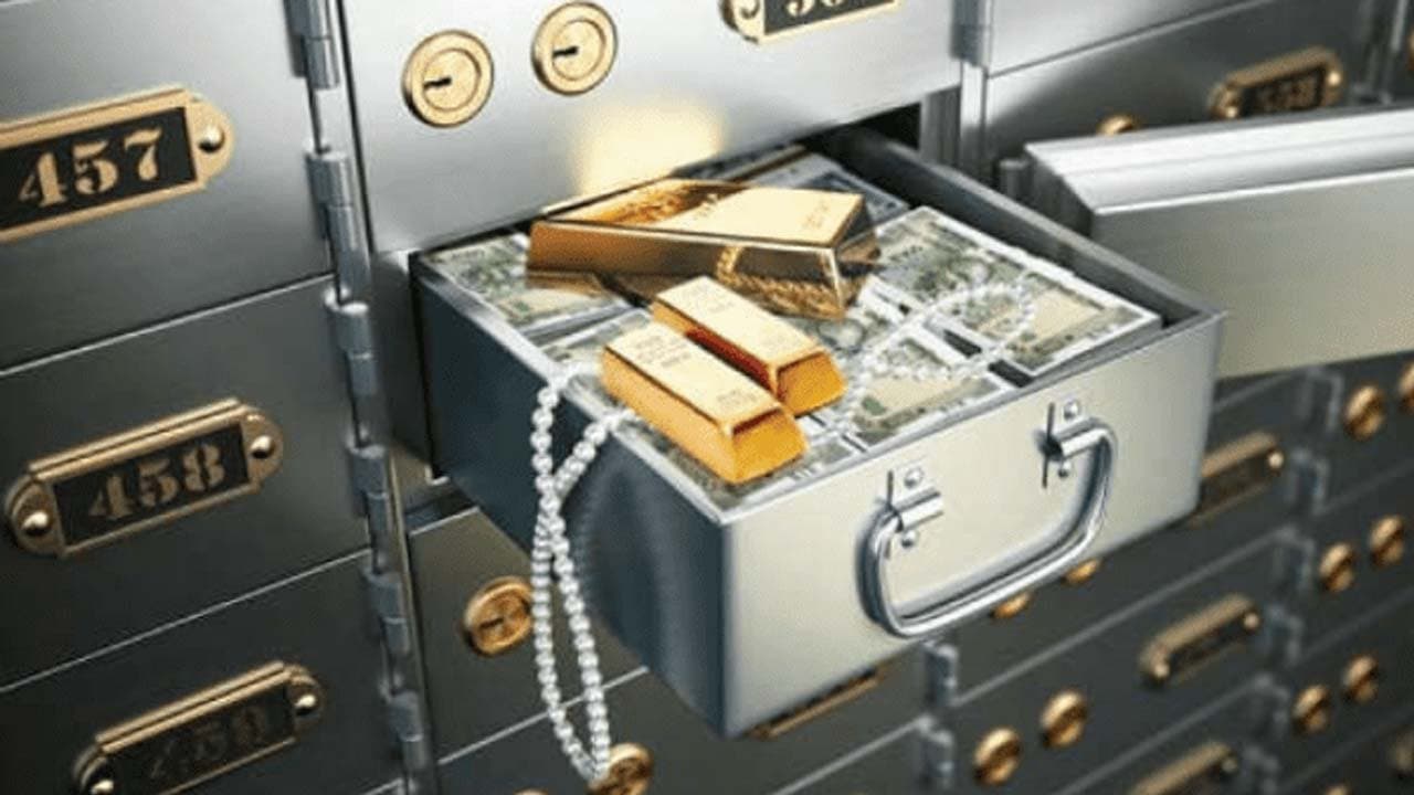 How much gold can be kept in a bank locker
