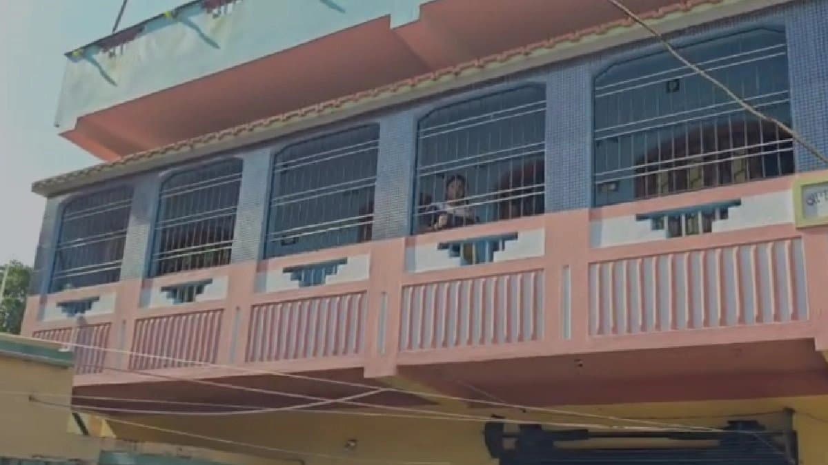 Krishnanagar Death Incident girl shot dead in house sources says