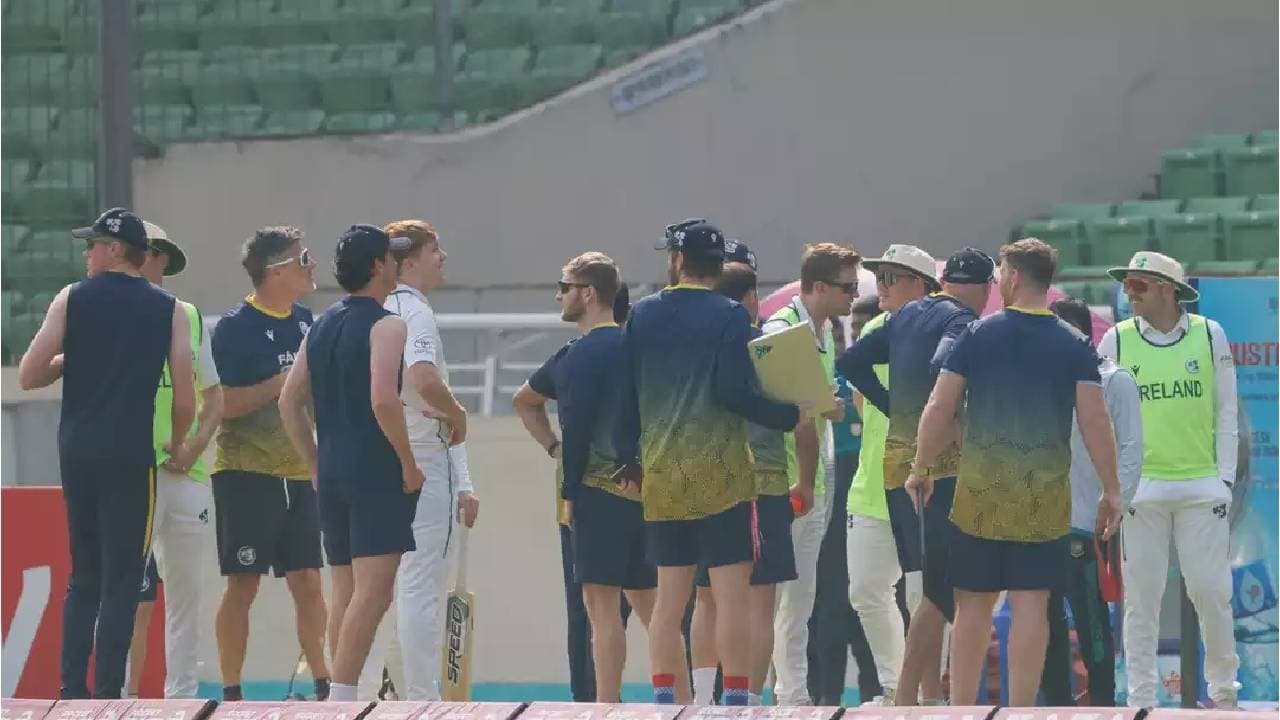 Earthquake stops Bangladesh vs Ireland test match