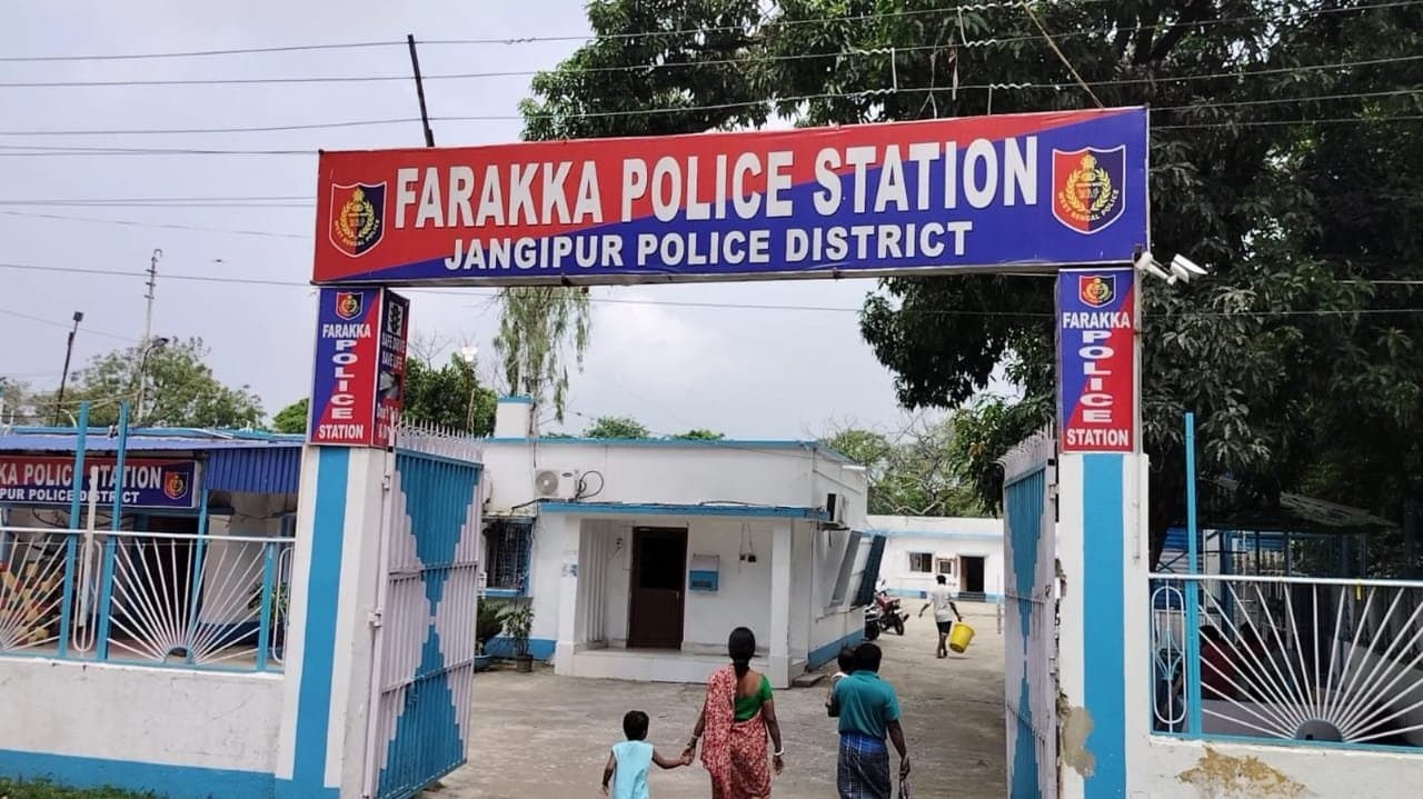 The police submitted a charge sheet against the accused in farakka_gnr