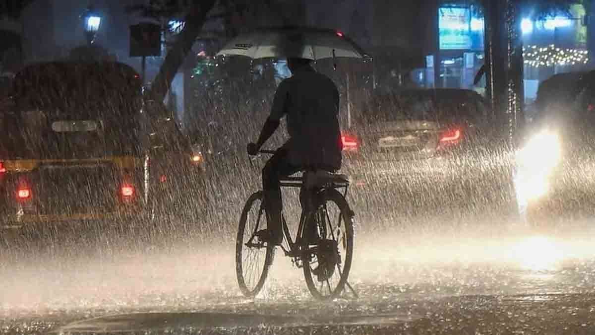 IMD Weather Update Thunderstorm and Heavy Rain in This Districts of West Bengal