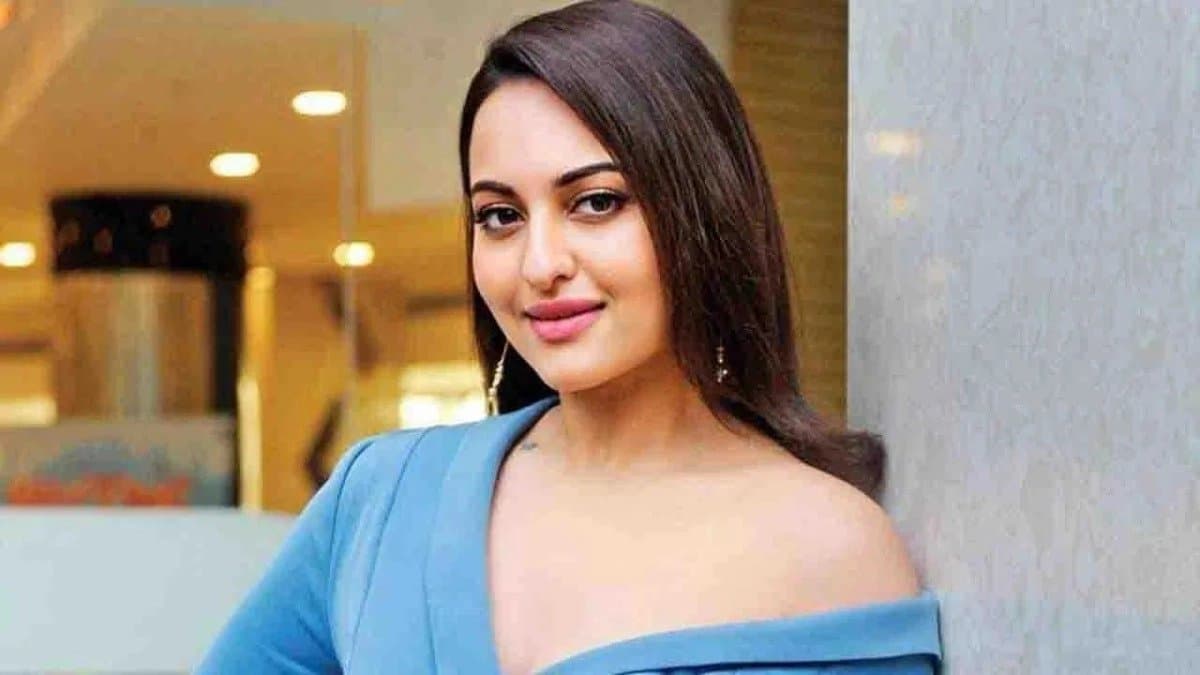 Bollywood News: Actress Sonakshi Sinha breaks silence about her pregnancy rumours