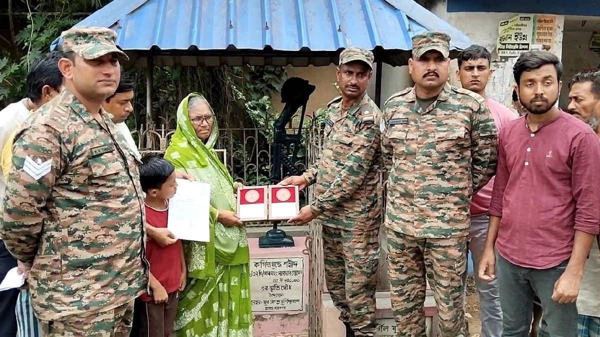 After 25 Years Of Kargil War A Martyr Of Murshidabad Attributed Special Honour