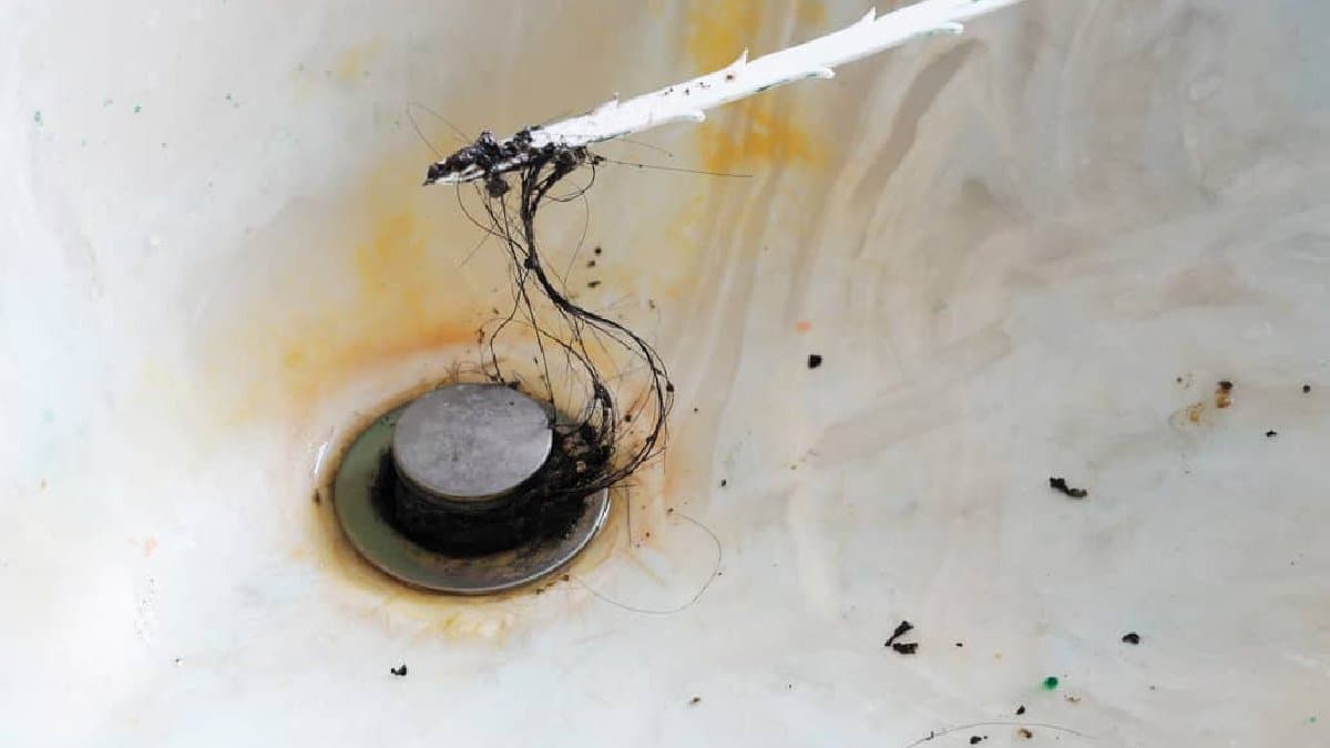 Kitchen Hacks: Three simple tricks to clean clogged basin