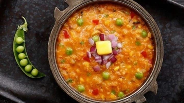 new recipe of khichdi on rainy day ent