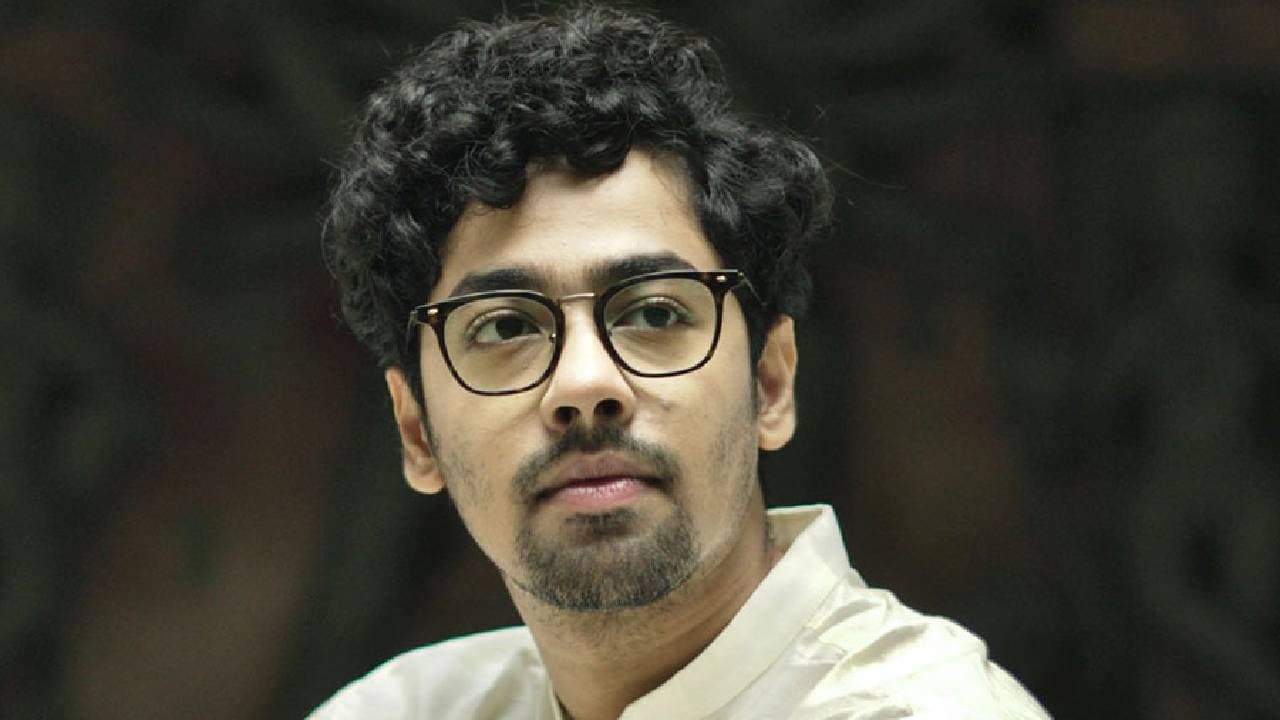  টলিপাড়ার ‘সিনিয়র’দের কী পরামর্শ ঋদ্ধির?