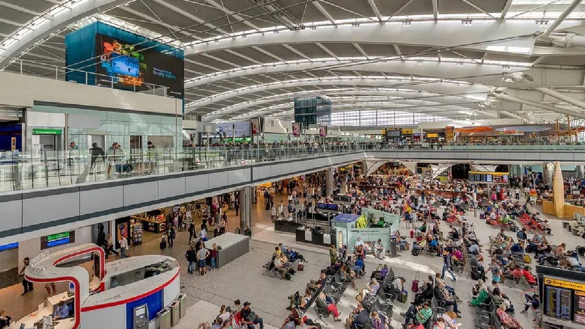 Londons Heathrow Airport shut down till midnight today know the reason 