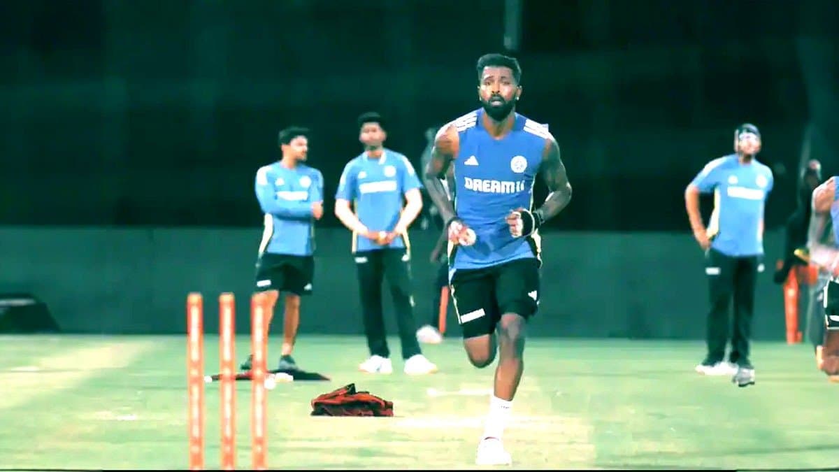Morne Morkel Has Intense Chat With Hardik Pandya Ahead Of Bangladesh T20Is spt