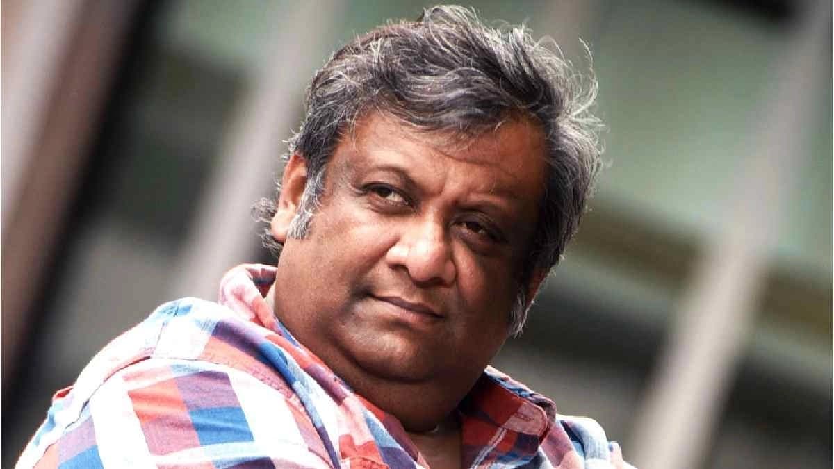 কৌশিক গাঙ্গুলির চোখ কতটা ধাঁধাতে পারল ‘দেবী চৌধুরানী’? ছবির দুর্বল গ্র্যাফিক্সের কথা বলেও প্রসেনজিতকে কেন জানালেন প্রণাম?