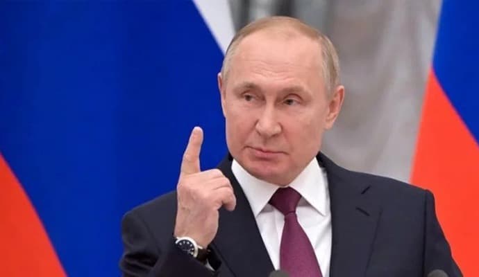 Putin: মিসাইল হামলার হুমকি দিলেন পুতিন