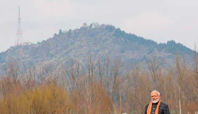 MODI: শ্রীনগরে হালকা মেজাজে প্রধানমন্ত্রী