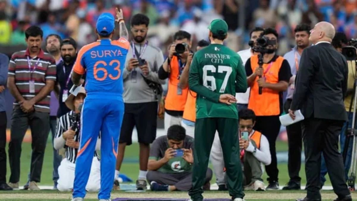 Suryakumar Yadav refuses to shake hands with Salman Agha