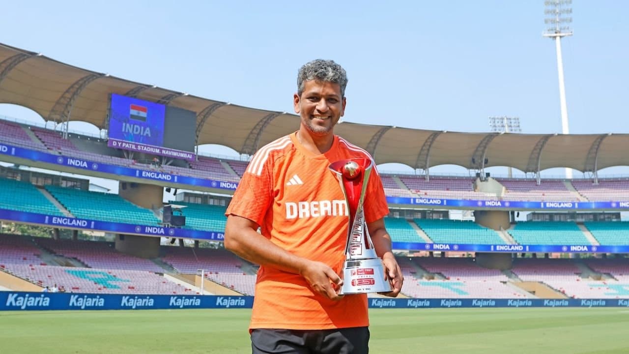  India vs South Africa Womens World Cup 2025:Amol Muzumdar at last gets justice to his name