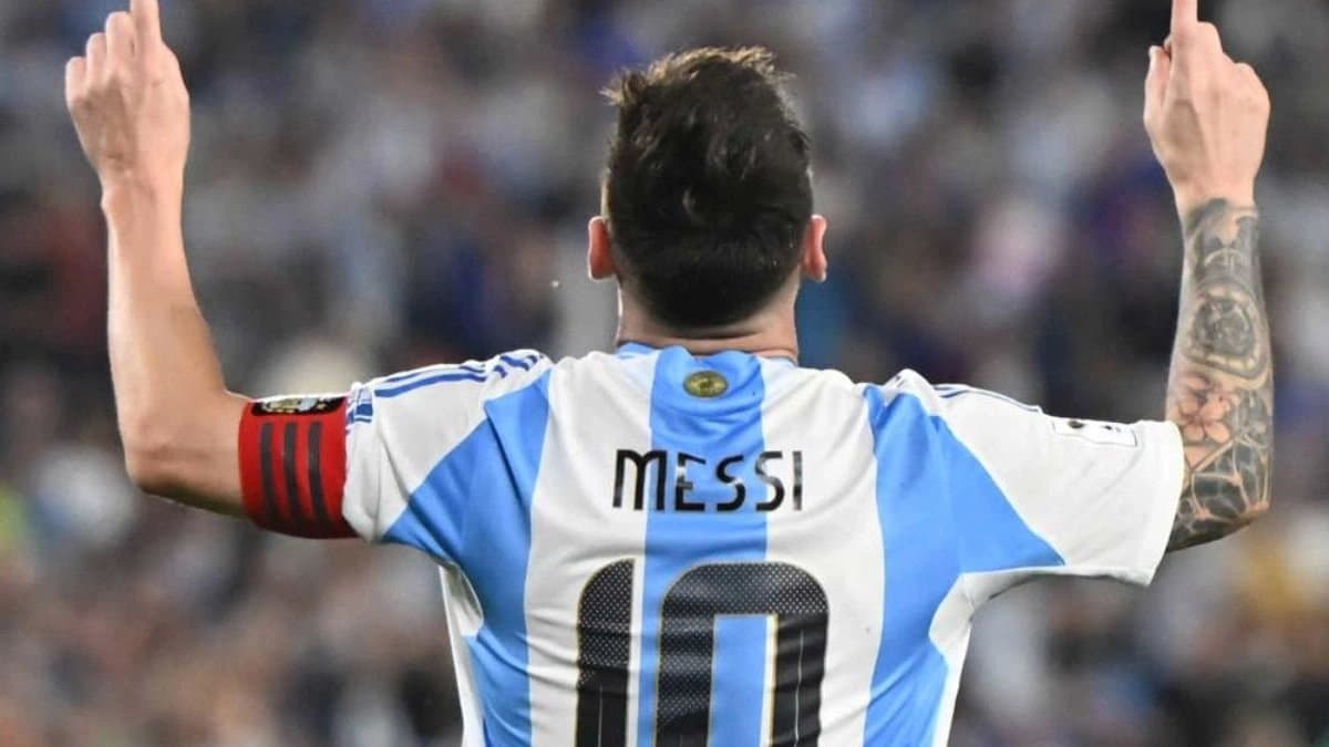 Lionel Messi could miss the match against Ecuador