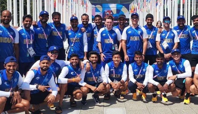 Hockey Team:‌ ভারতীয় হকি দল পৌঁছে গেল প্যারিসে, সোনা আসবে?‌ 