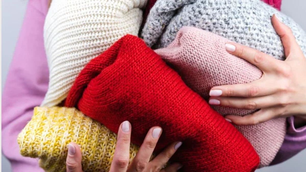 How to remove odor from winter clothes