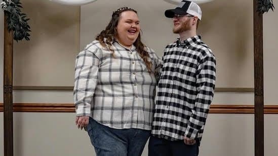 US Couple Showed Up In Jeans And Shirt At Their Budget Wedding