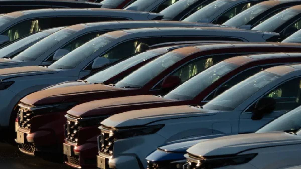 চুরি যাওয়া গাড়ি কিনতে লাখ লাখ ব্যয় করলেন এক ব্যক্তি, কাহিনী শুনলে চোখ কপালে উঠবে!  