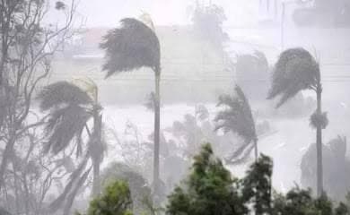 Jalpaiguri: ‌কমিশনের নির্দেশ মেনে ঝড়ে ক্ষতিগ্রস্তদের বাড়ি মেরামতের টাকা দিল বিপর্যয় মোকাবিলা দপ্তর 