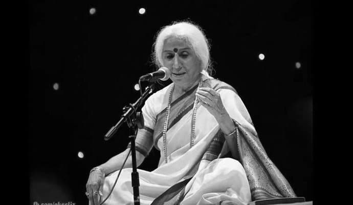  Music:  শাস্ত্রীয় সঙ্গীতশিল্পী ডাঃ প্রভা আত্রে প্রয়াত! 