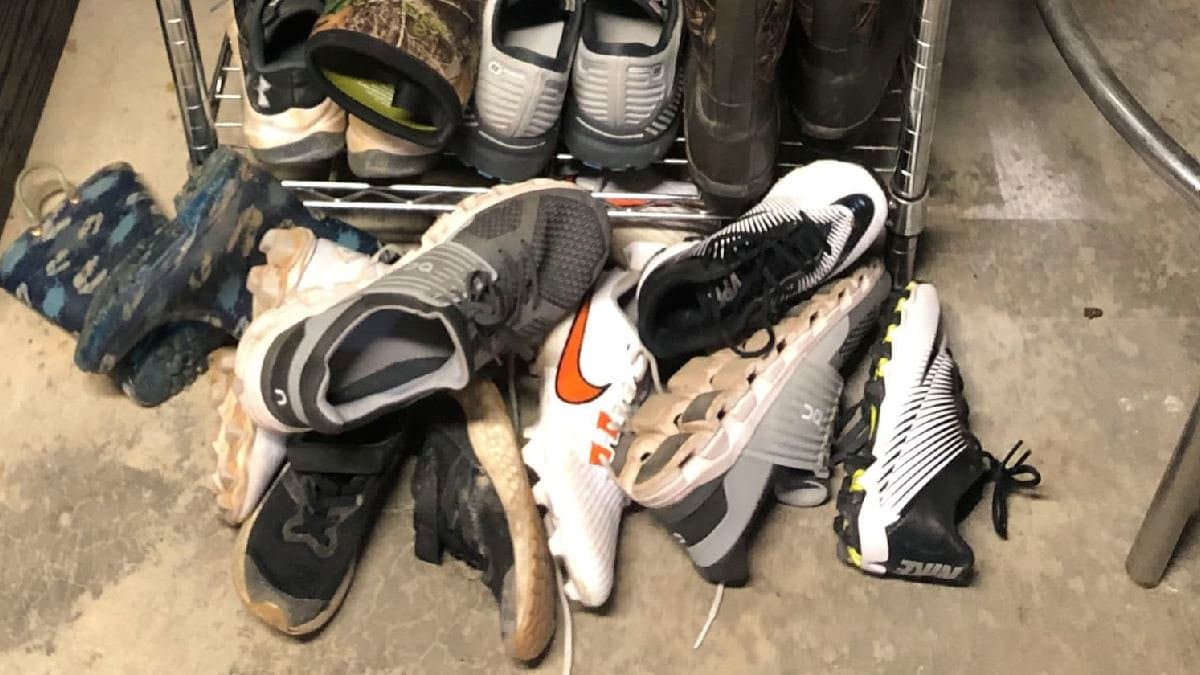 Keep camphor near your shoe to evict negative energies from house