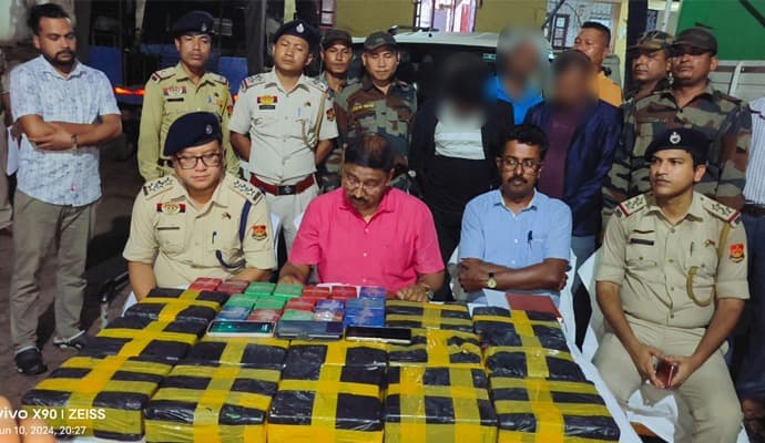 Tripura: ‌‌২৫ কোটি টাকার হেরোইন বাজেয়াপ্ত, আটক দুই যুবক