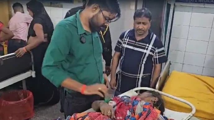 Uttarpradesh: হাথরাসে ধর্মীয় অনুষ্ঠানে পদপিষ্ট হয়ে মৃত ২৭, আহত শতাধিক
