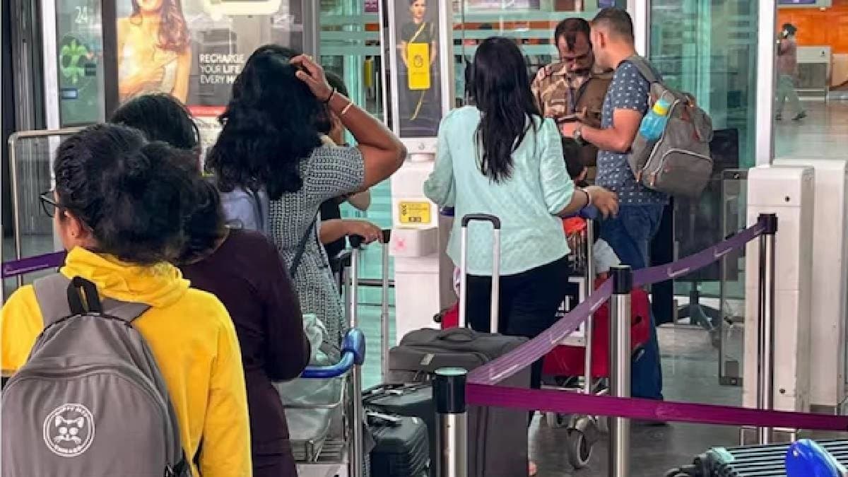 Man Finds Worm In Food Served At Rameshwaram Cafe’s 