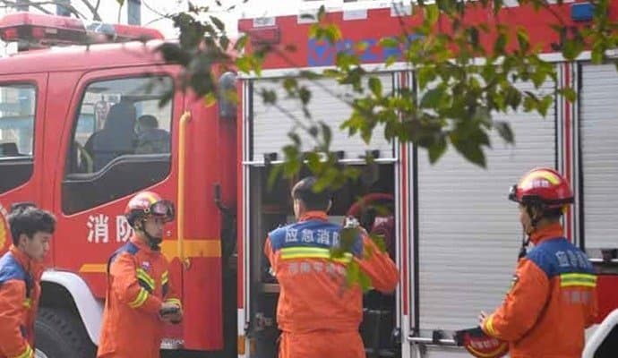 fire at china school hostel, 13 dead