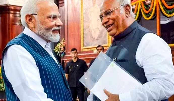 Congress: শ্বেতপত্রের পাল্টা কংগ্রেসের কৃষ্ণপত্র, ‌মোদি সরকারের ব্যর্থতার খতিয়ান