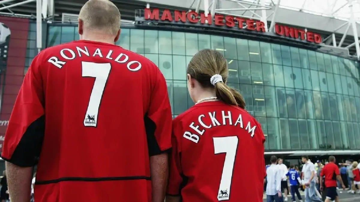 Manchester united banned Ronaldo and Beckham jersey