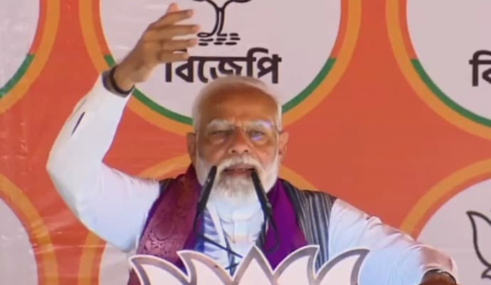 Modi: ‌‌‌২৬ হাজারের চাকরি বাতিলে তৃণমূলের ঘাড়েই দোষ চাপালেন মোদি
