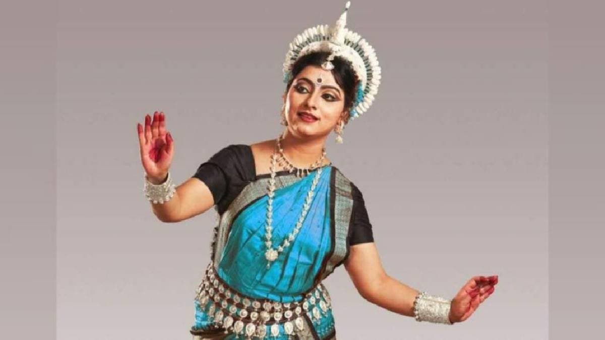Sourav Ganguly s wife aka Indian dancer Dona Ganguly Makes History at Cambridge with First Indian Classical Dance Workshop