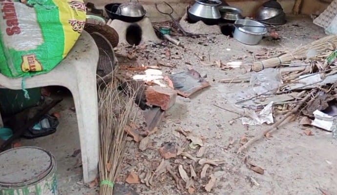 Beldanga: বেলডাঙায় বিস্ফোরণ, ক্ষতিগ্রস্থ কংগ্রেস সমর্থকের বাড়ি 