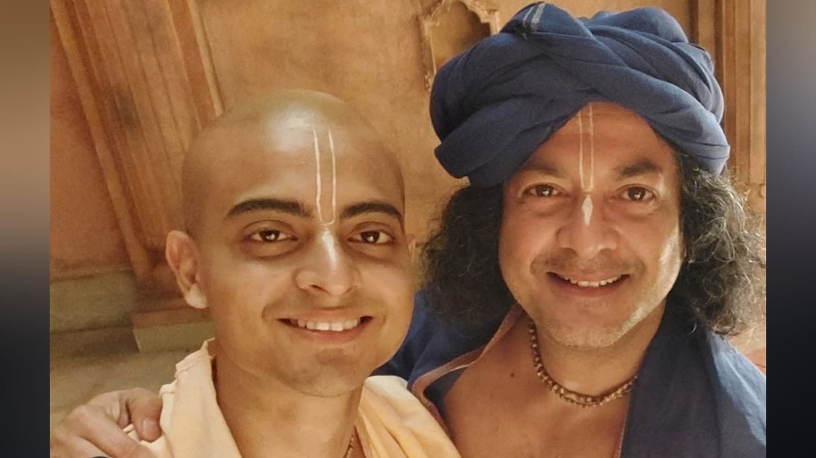 Dibyojyoyi Dutta shares his experience of working with Jisshu Sengupta in Loho Gouranger Nam Re 