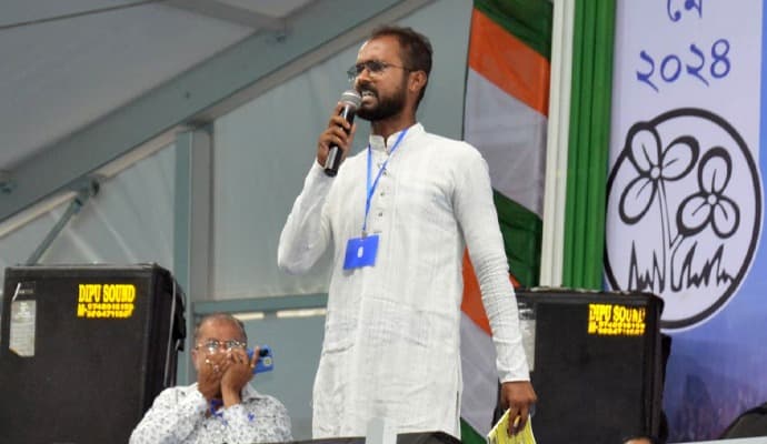 TMC: বিজেপি ছেড়ে তৃণমূ‌‌লে যোগদান এসসি মোর্চার জেলা সভাপতির