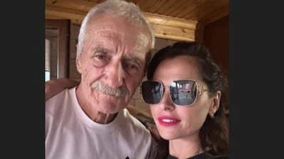 woman finds her Facebook friend of three years is her biological father after DNA test gnr 